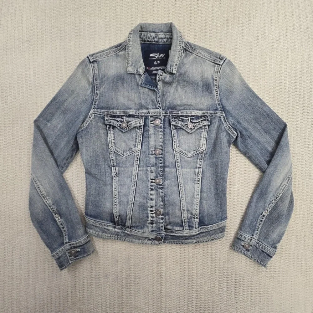 Silver Jeans Co Denim Jacket Womens Small Blue Jean Button Front Western Trucker